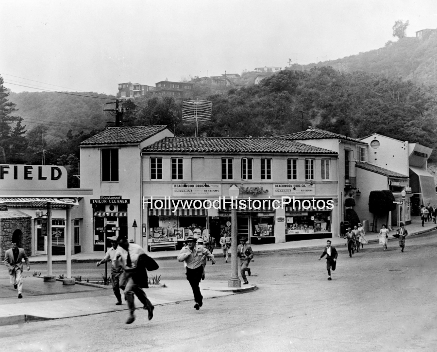 Beachwood Canyon 1956 Invasion of the Body Snatchers filming wm.jpg